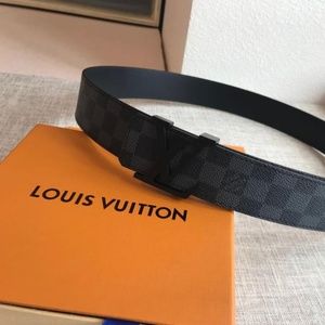 Louis Vuitton Men's Leather Black Damier SIZE 32